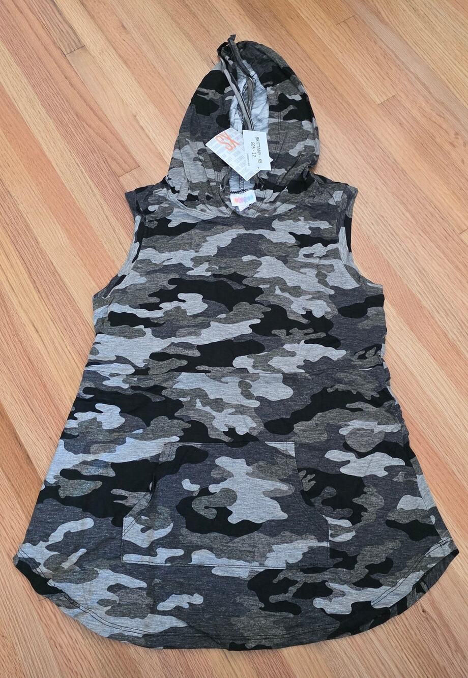 NWT LuLaRoe camo hooded tank sz XS